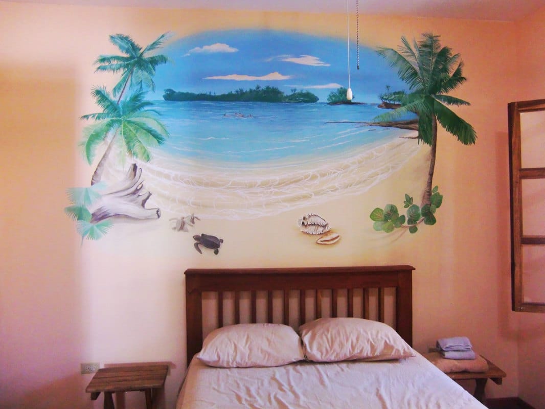 Tropical beach mural in Bocas del Toro